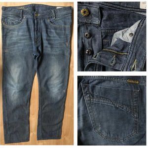 DIESEL INDUSTRY IAKOP REGULAR SLIM TAPERED BUTTON FLY Men’s Jeans 34W X 30L